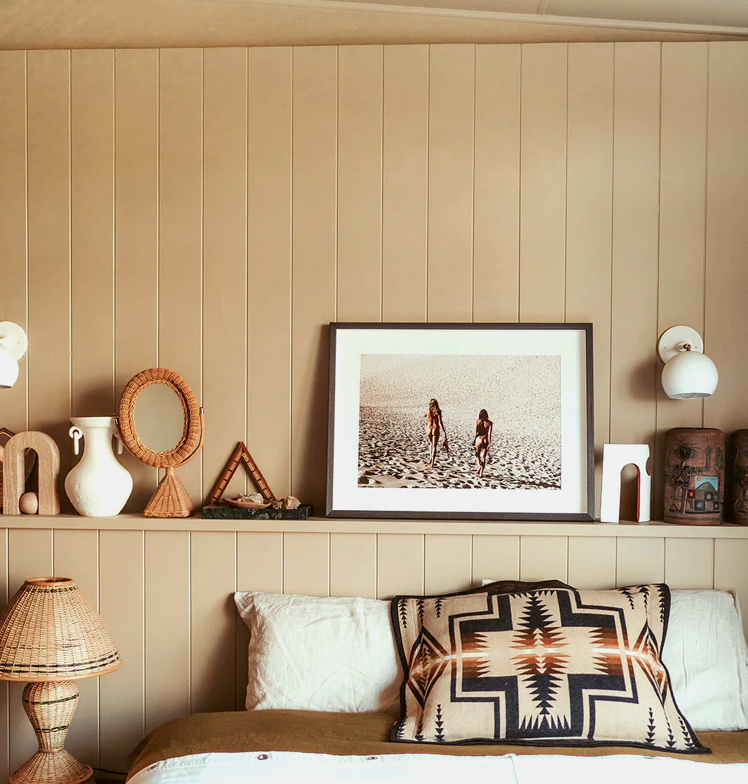 It's Very Beige - Image 4