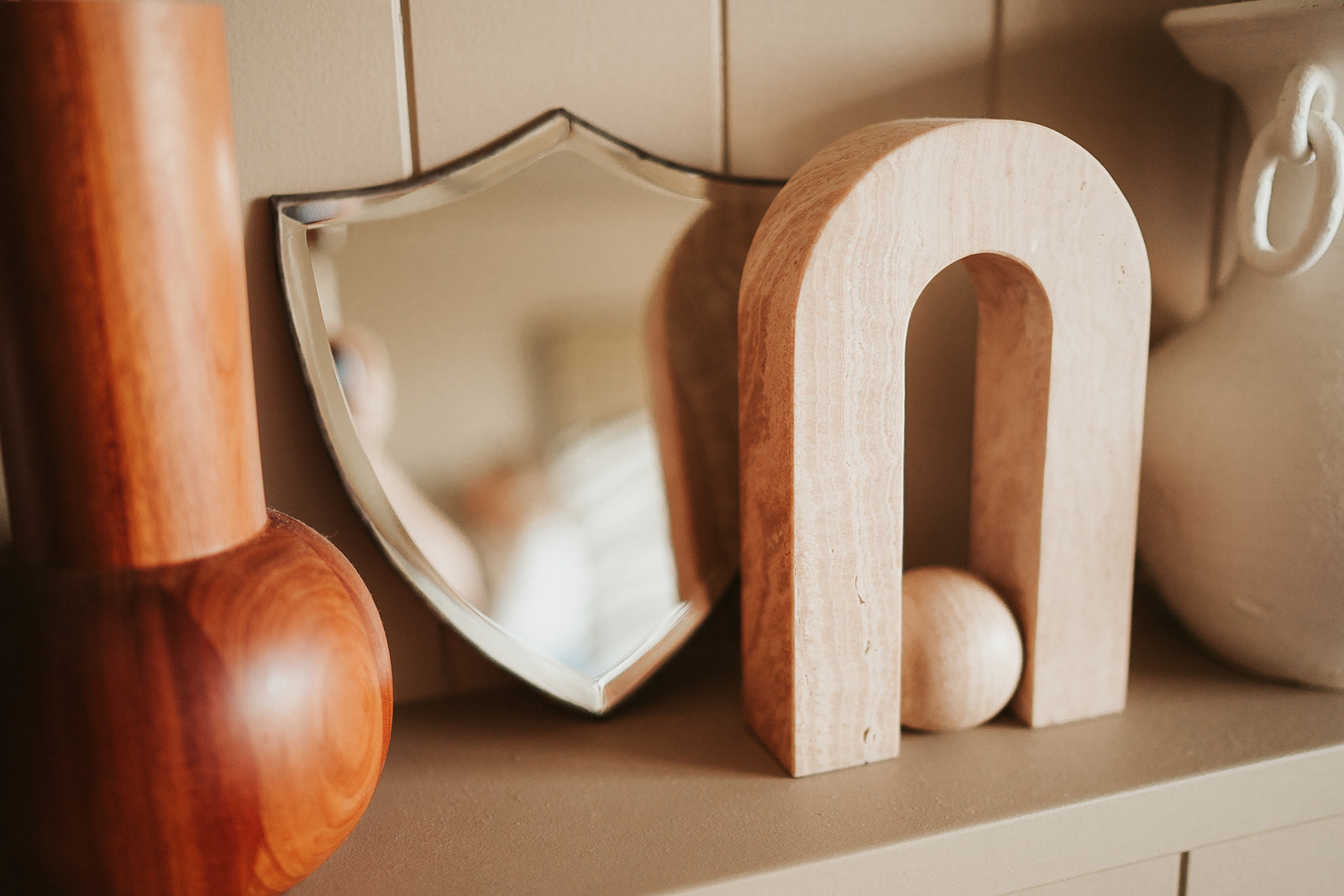 It's Very Beige - Image 10